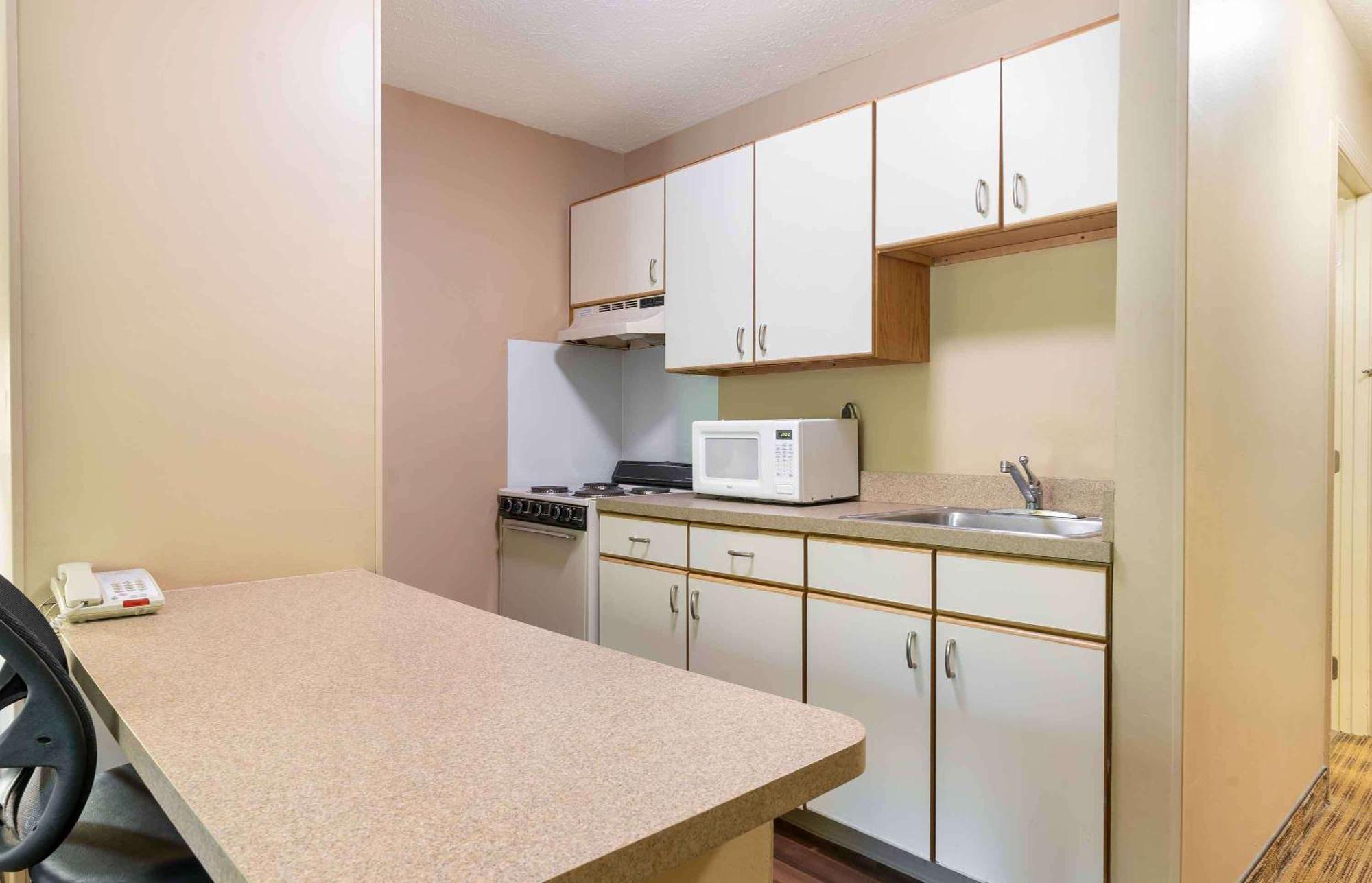 Extended Stay America Select Suites - Charlotte - Tyvola Rd - Executive Park Esterno foto