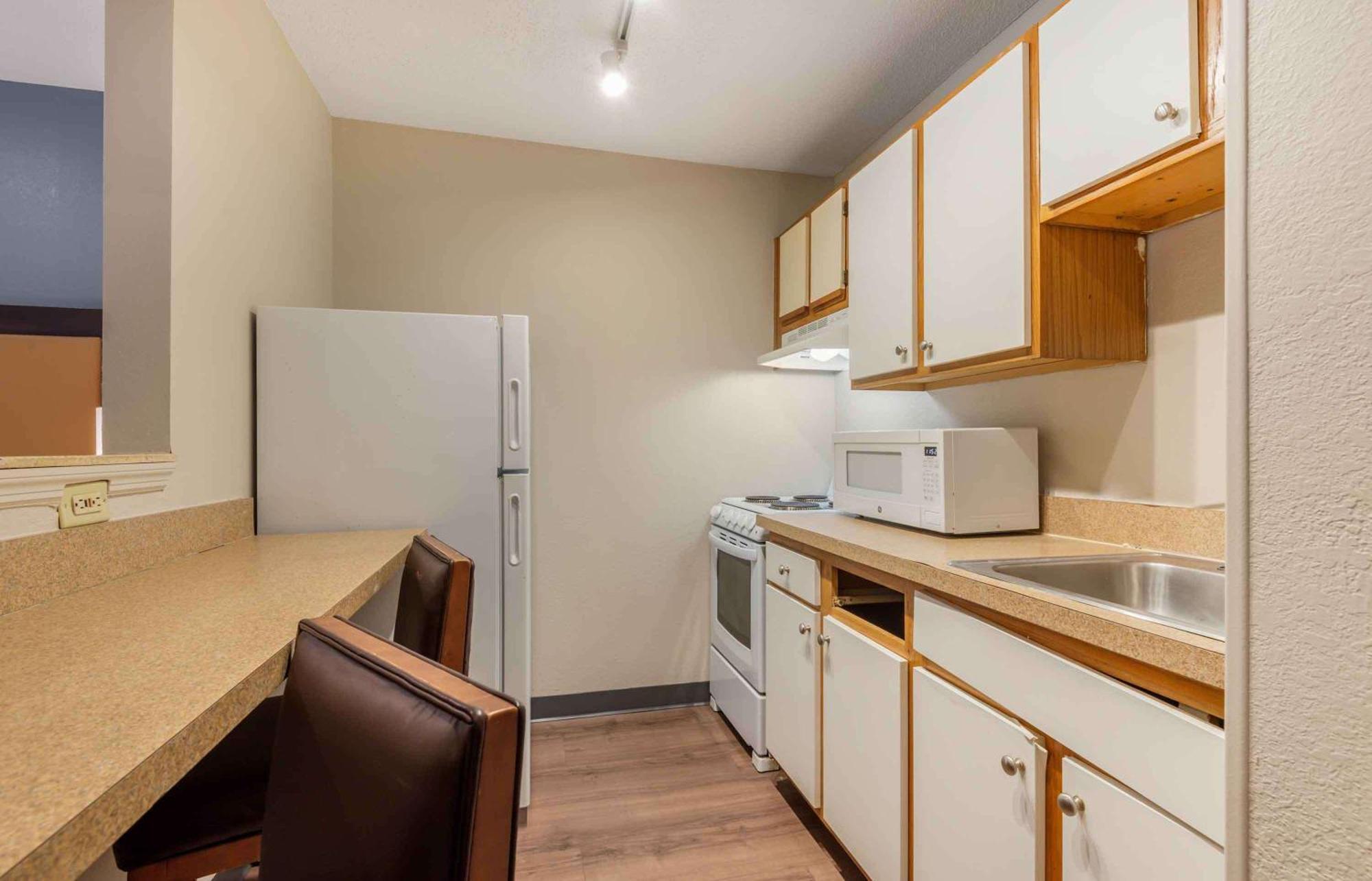 Extended Stay America Select Suites - Charlotte - Tyvola Rd - Executive Park Esterno foto