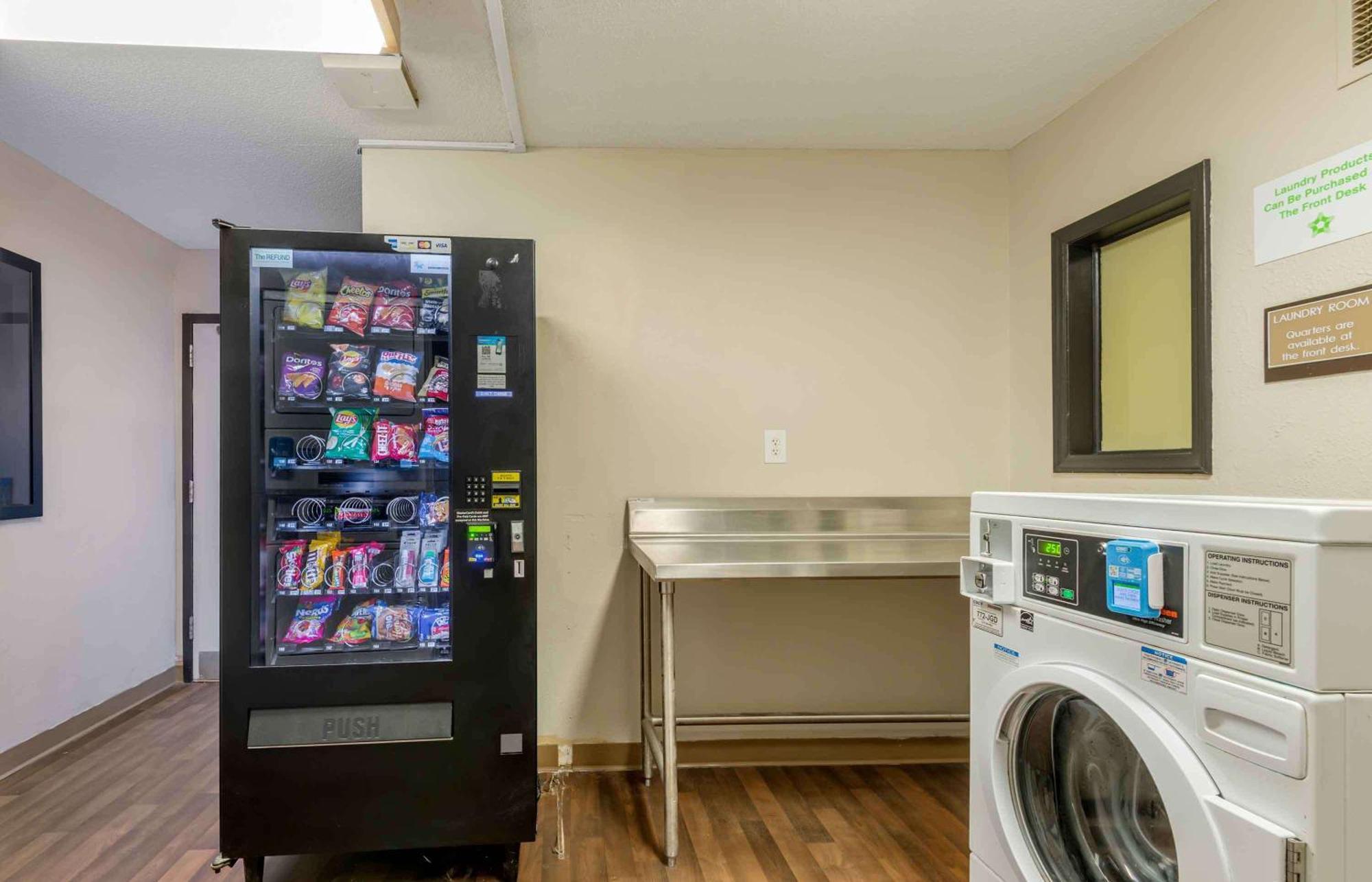 Extended Stay America Select Suites - Charlotte - Tyvola Rd - Executive Park Esterno foto