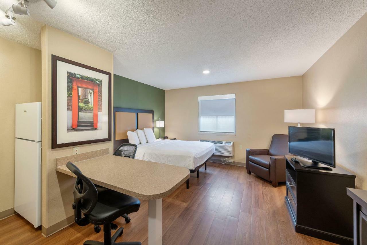 Extended Stay America Select Suites - Charlotte - Tyvola Rd - Executive Park Esterno foto