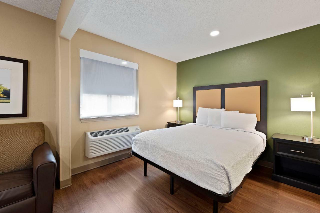 Extended Stay America Select Suites - Charlotte - Tyvola Rd - Executive Park Esterno foto