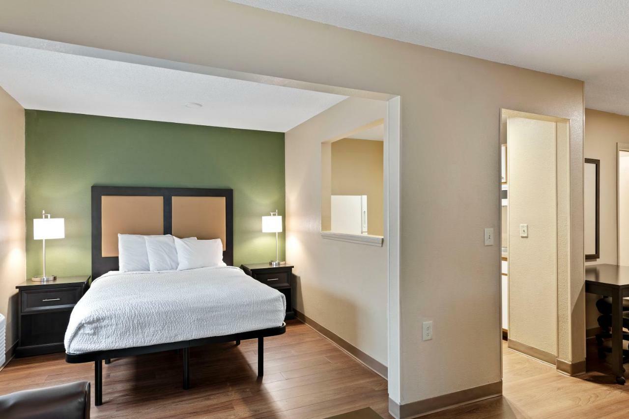 Extended Stay America Select Suites - Charlotte - Tyvola Rd - Executive Park Esterno foto