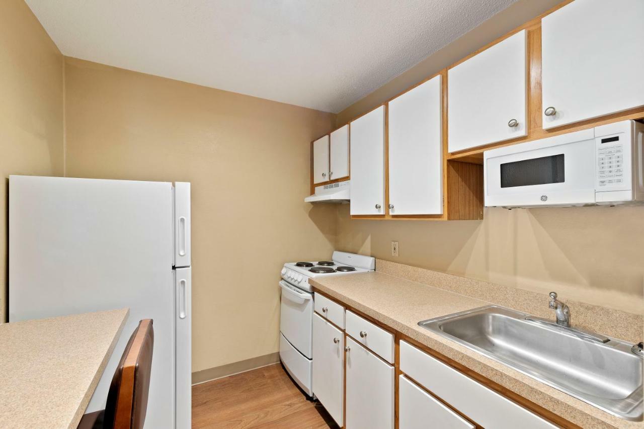 Extended Stay America Select Suites - Charlotte - Tyvola Rd - Executive Park Esterno foto